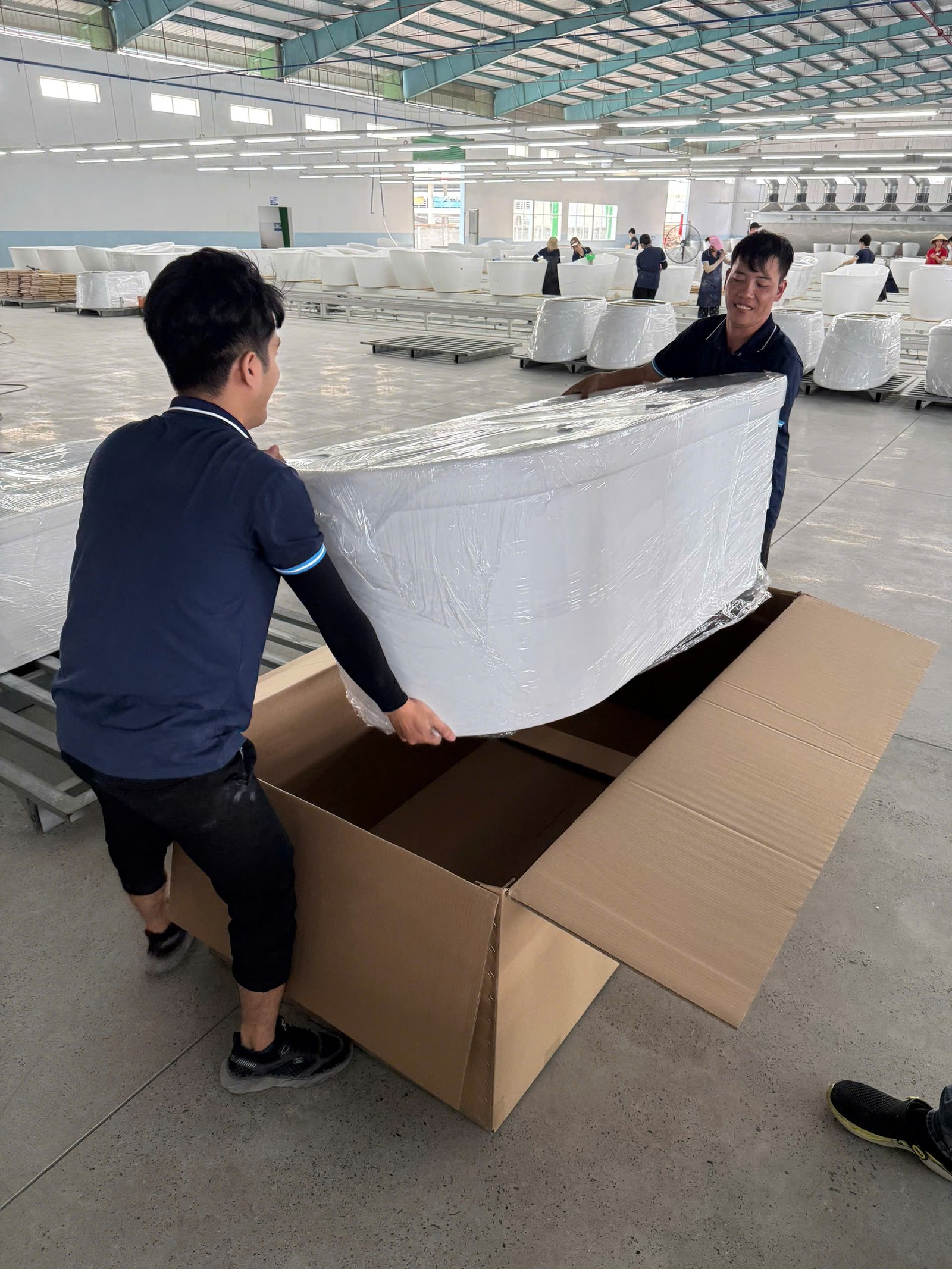 Acrylic bathtub manufacturing and product development